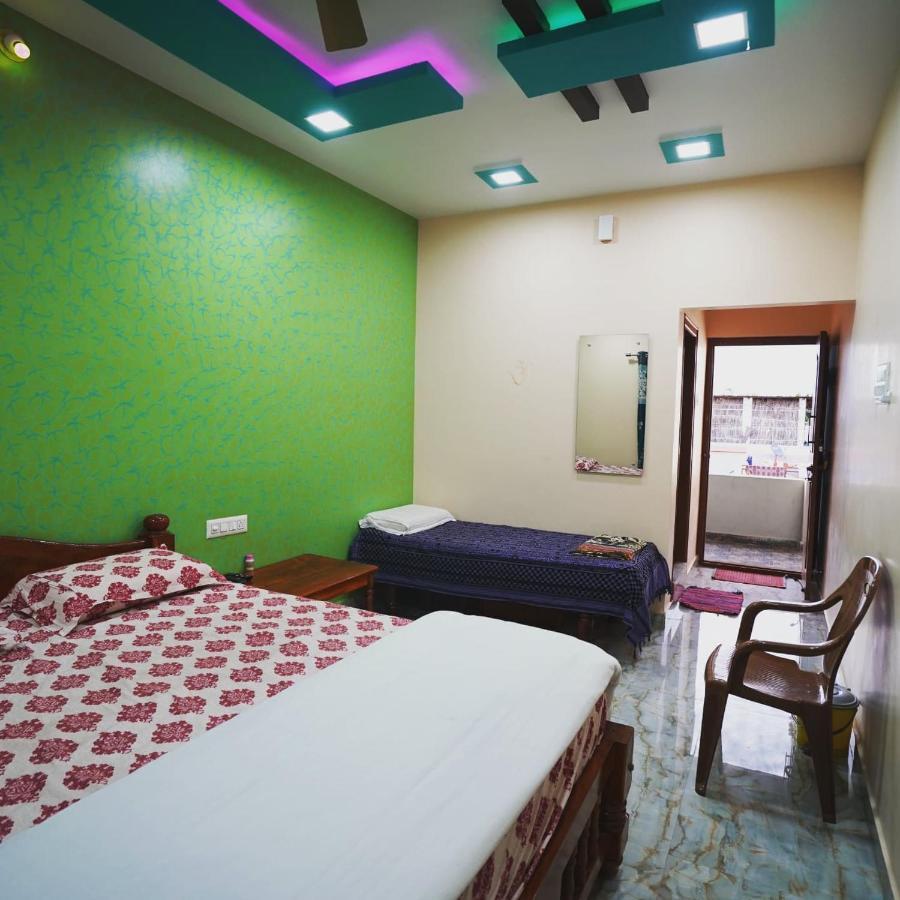 Akash Homestay 亨比 外观 照片