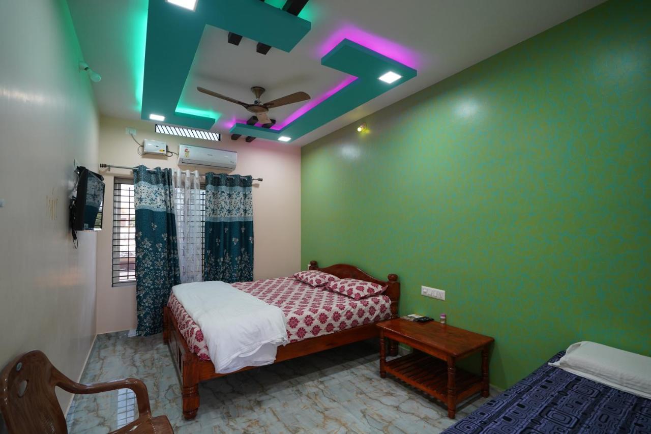Akash Homestay 亨比 外观 照片
