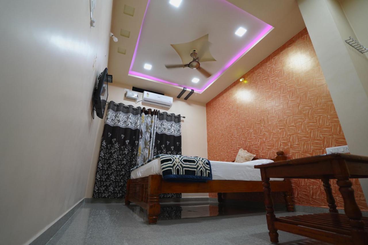 Akash Homestay 亨比 外观 照片