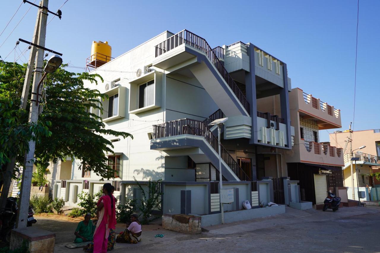Akash Homestay 亨比 外观 照片